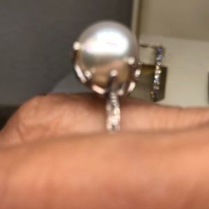 White 14kt gold South Sea Pearl and diamond ring.